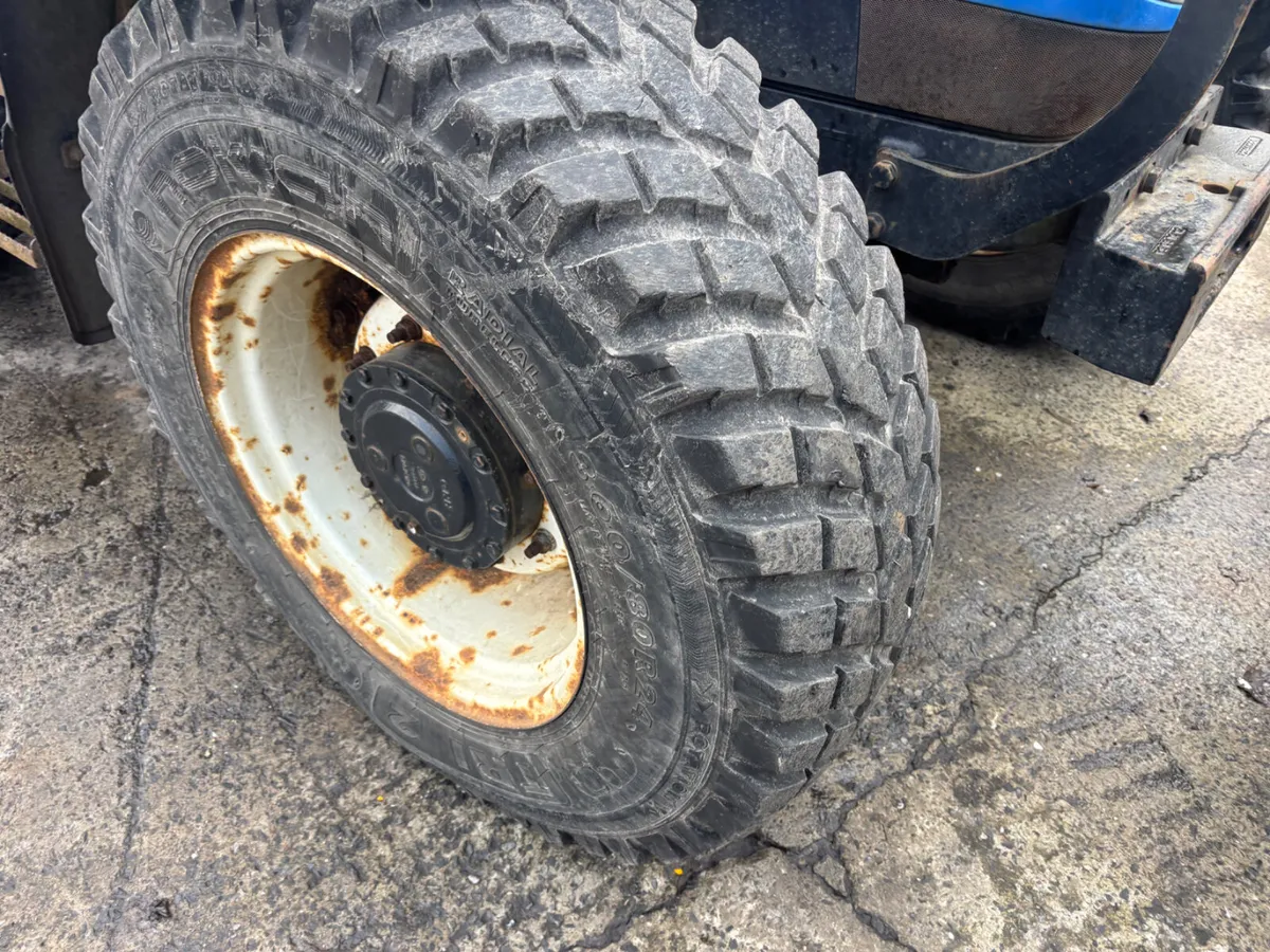 Road Tyres  24 & 34 - Image 4