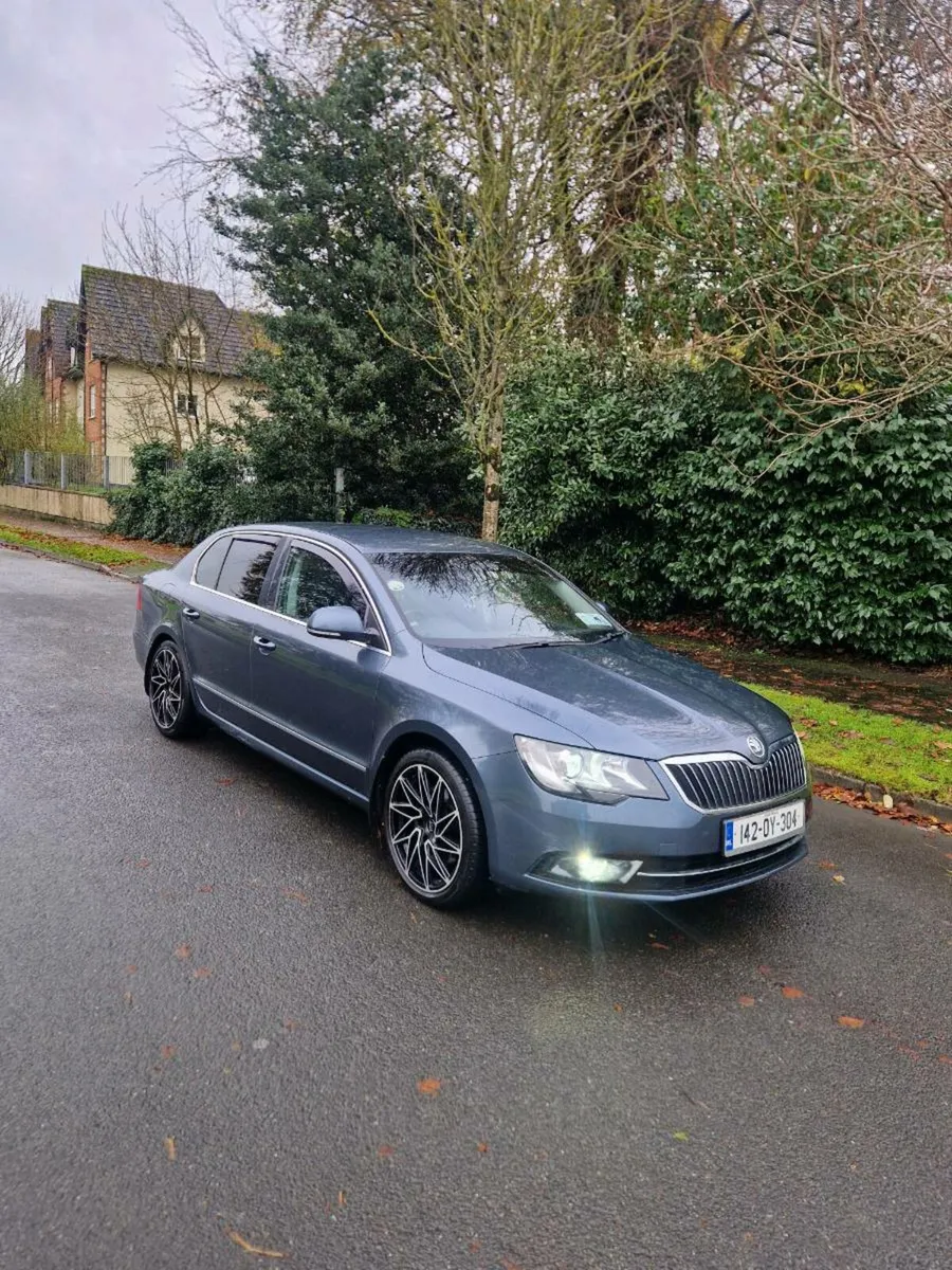 Skoda superb - Image 2