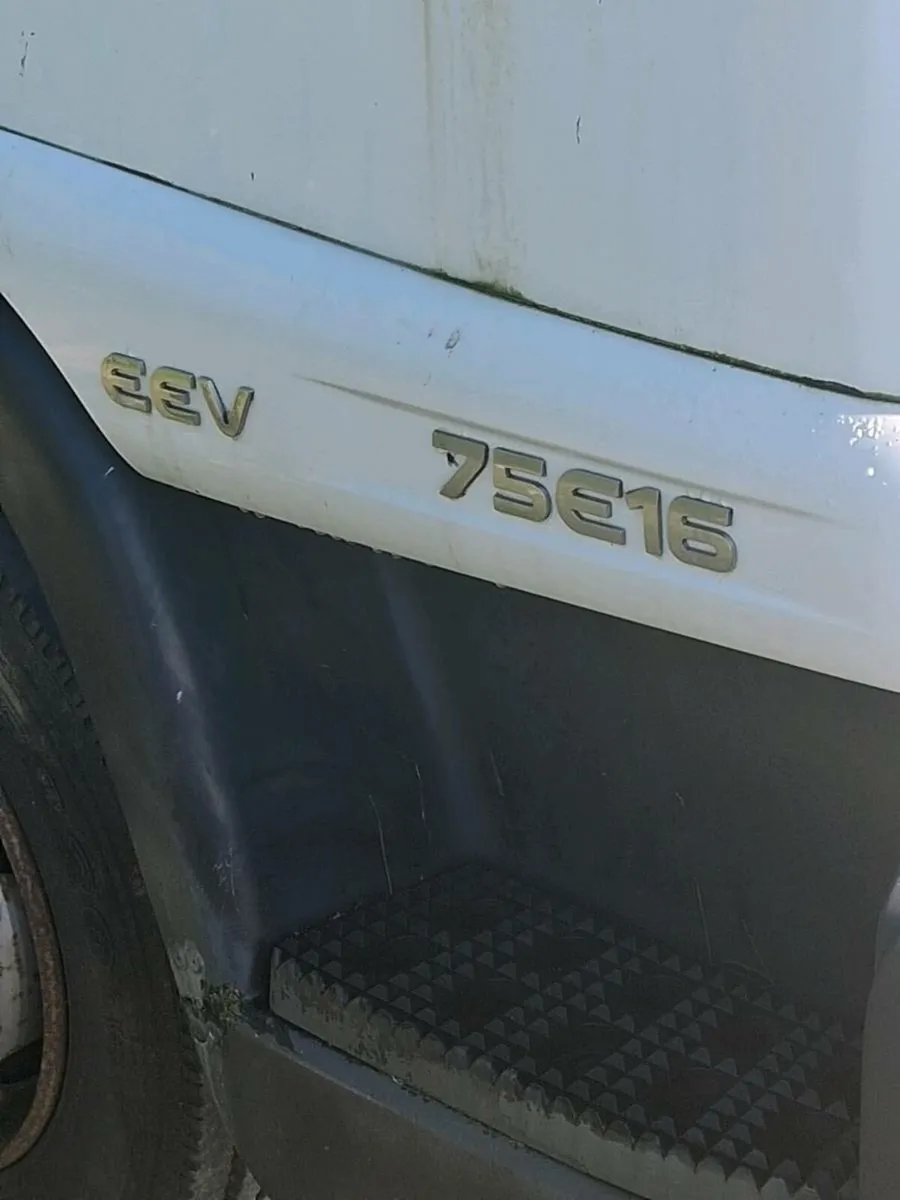 *** chassis and cab and body *** - Image 2