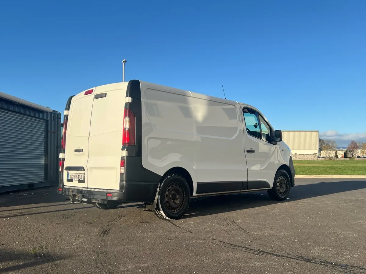 Vauxhall Vivaro - Image 4