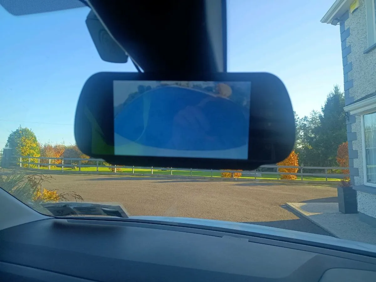 Peugeot partner reversing camera kit - Image 4