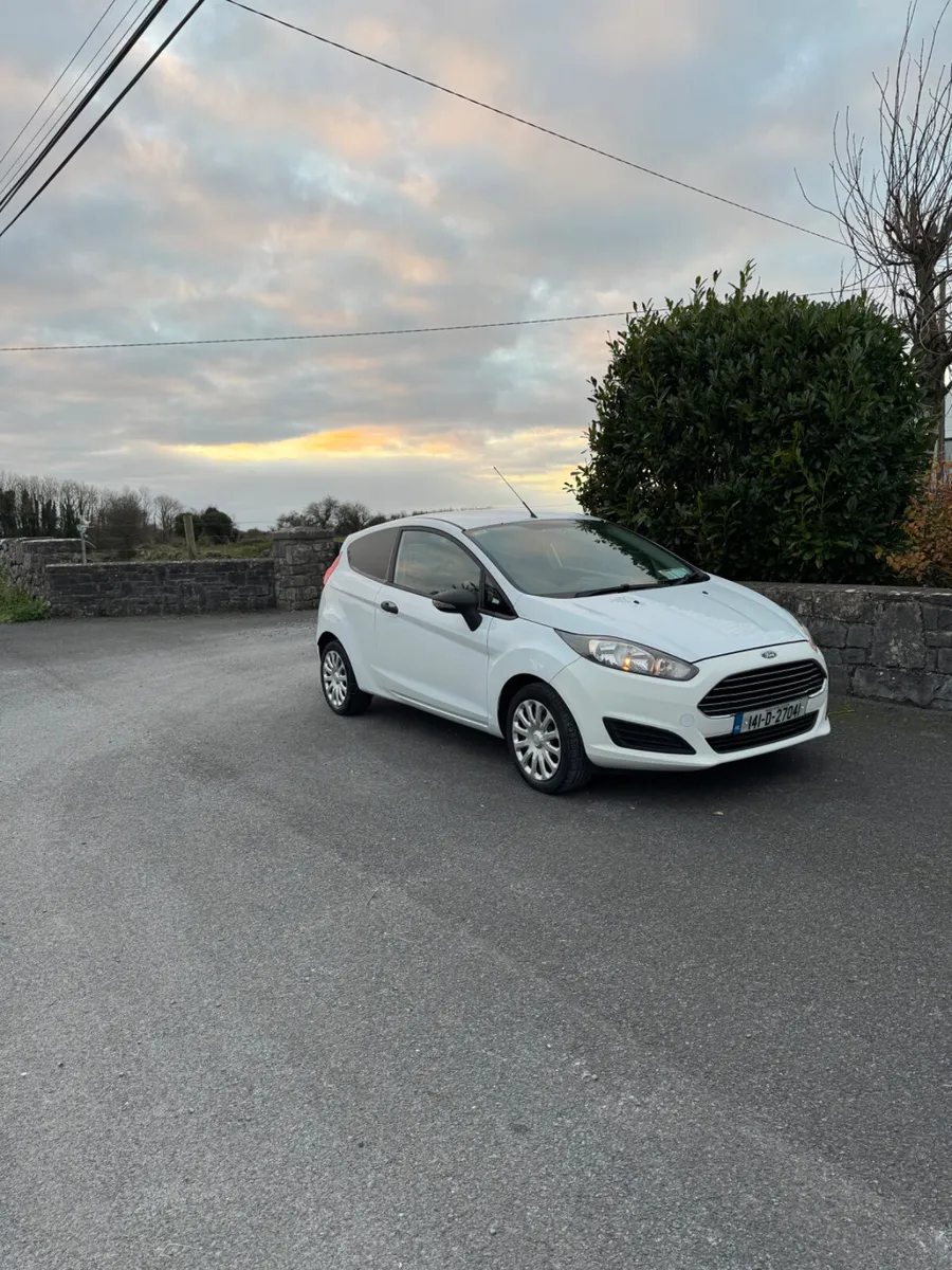 Ford Fiesta 2014 - Image 1