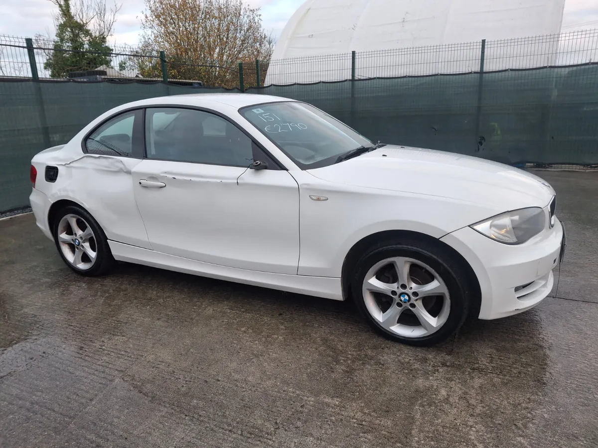 €500 OFF.   2011 BMW 118D     2.0 Diesel - Image 3