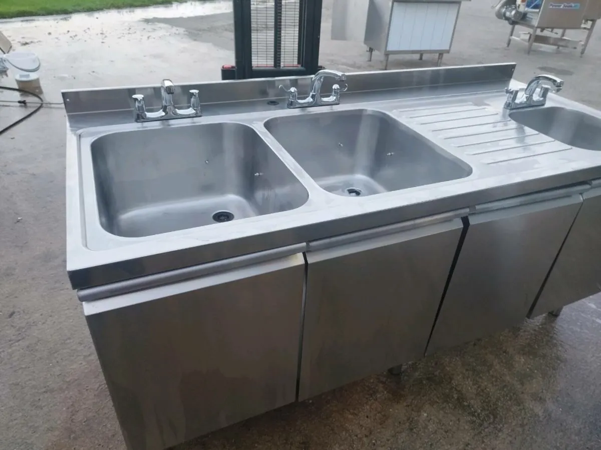 Three bowl sink - Image 4