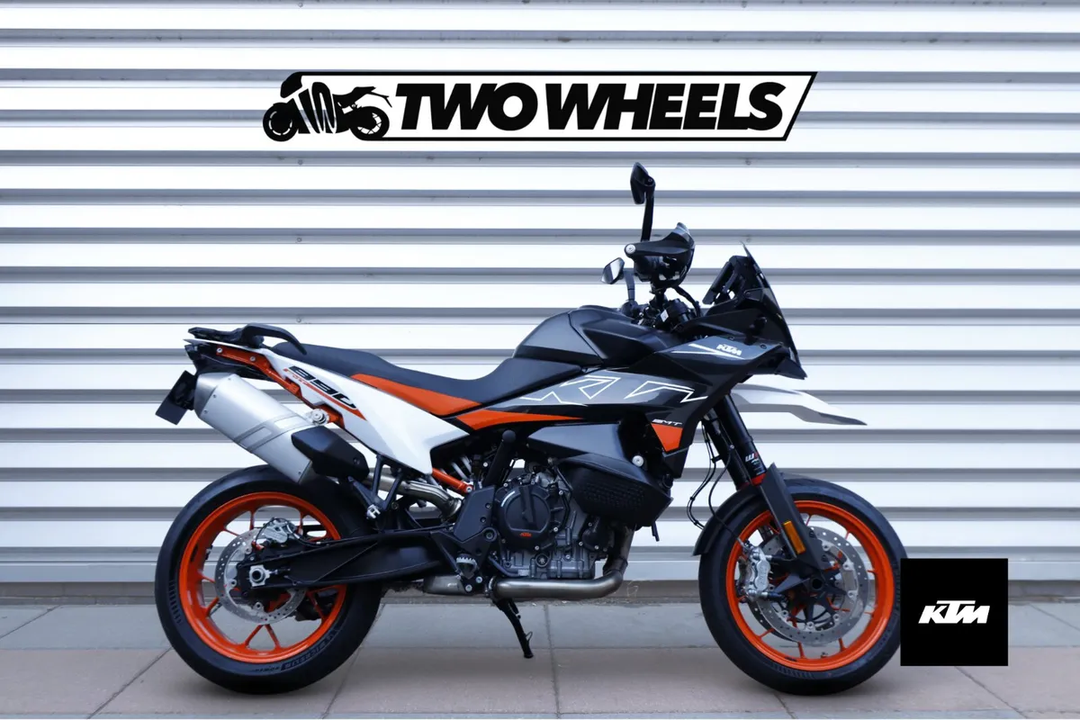 KTM 890 SMT**Ex Demo**with Tech Pack - Image 1