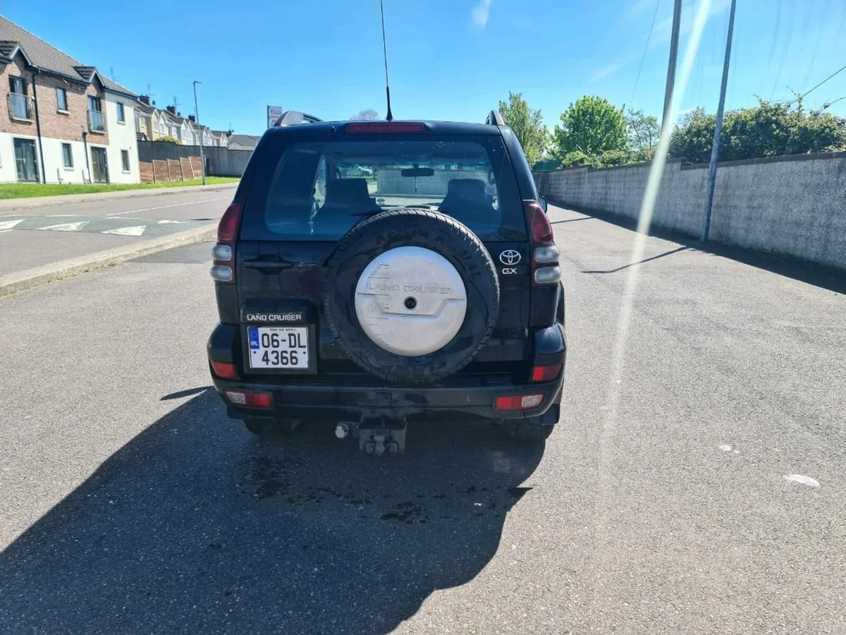 2006 toyota landcruiser - Image 3
