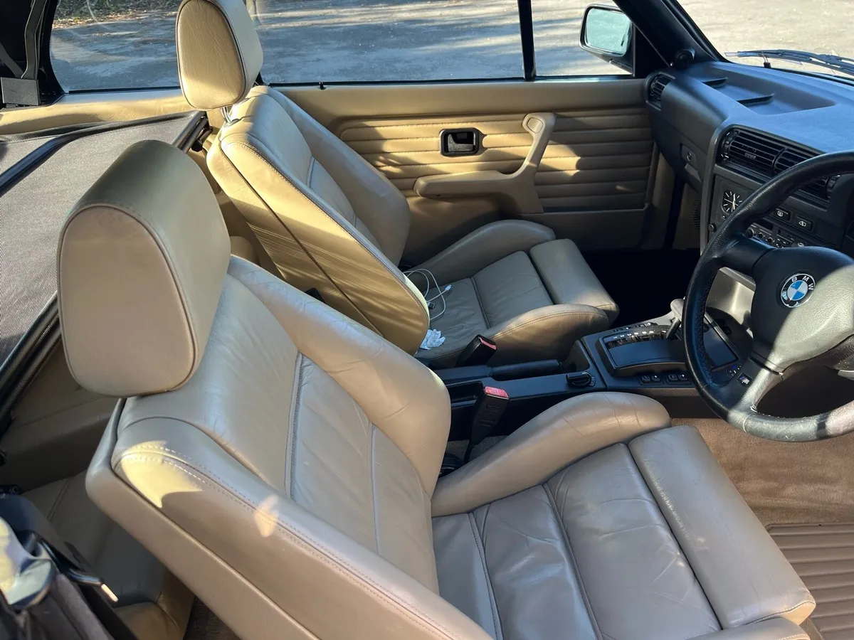 Bmw E30 325 convertible €56 tax. Part exchange - Image 4