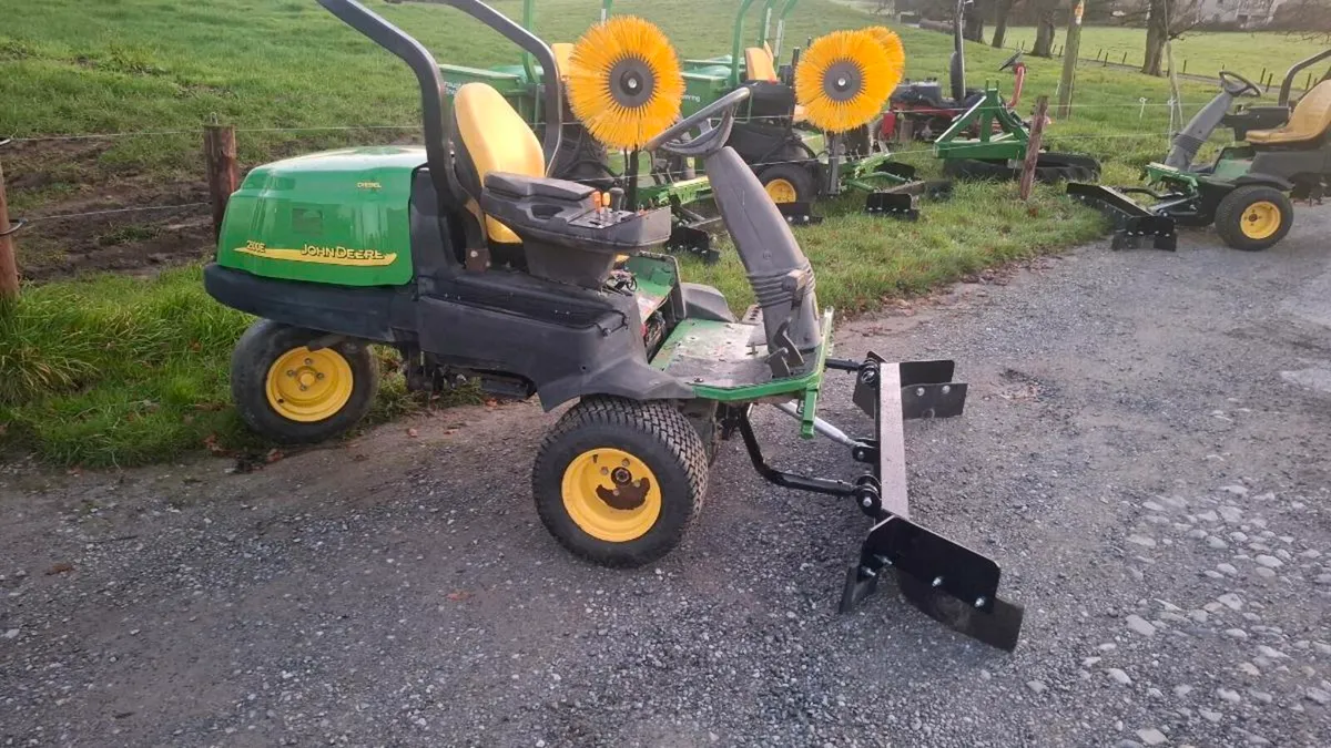 Diesel scrapers - Image 1