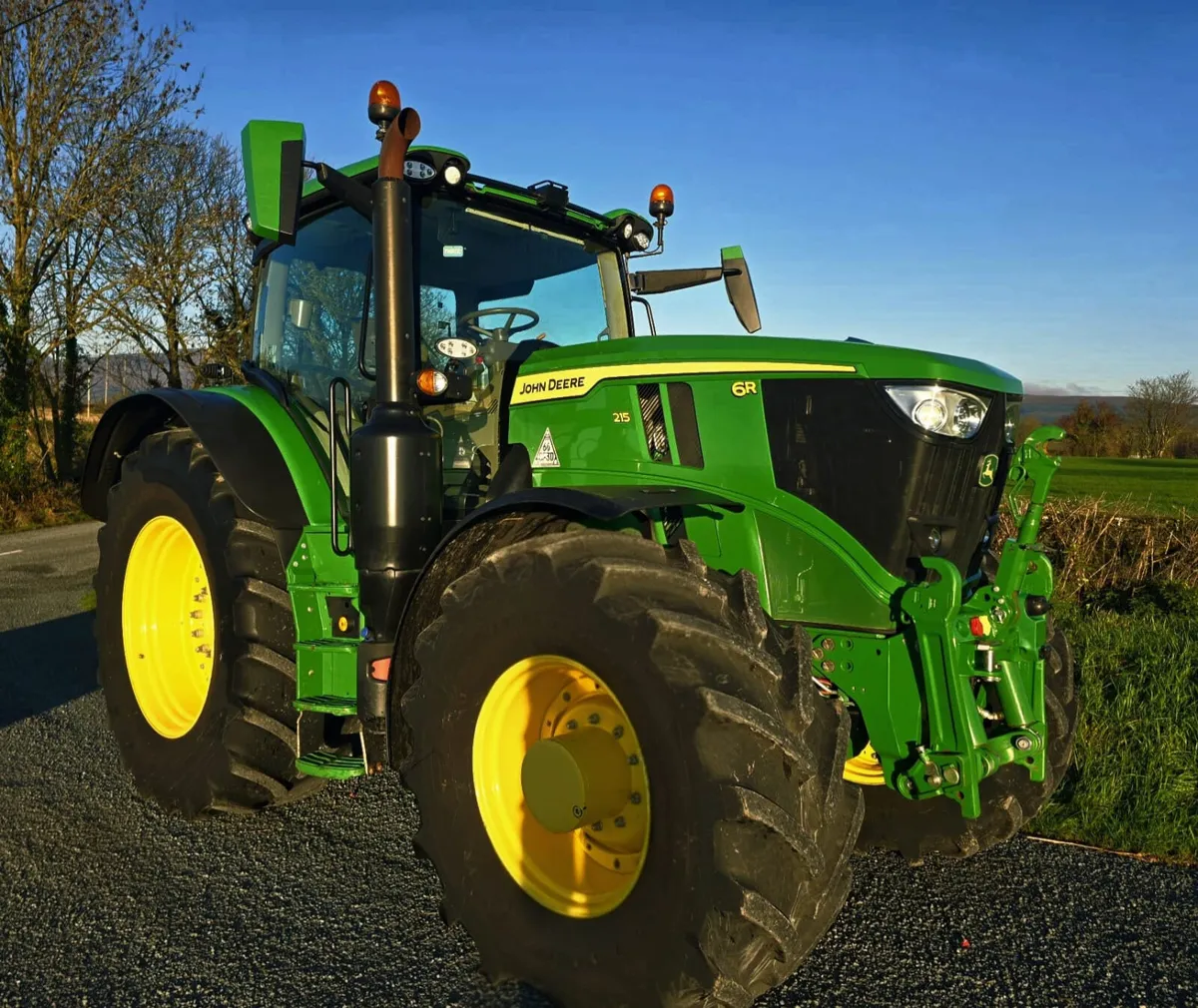 JOHN DEERE 6R215 - Image 1