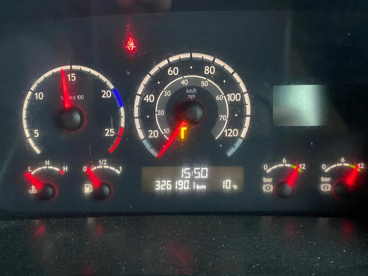 Scania  R420 Vac truck - Image 2