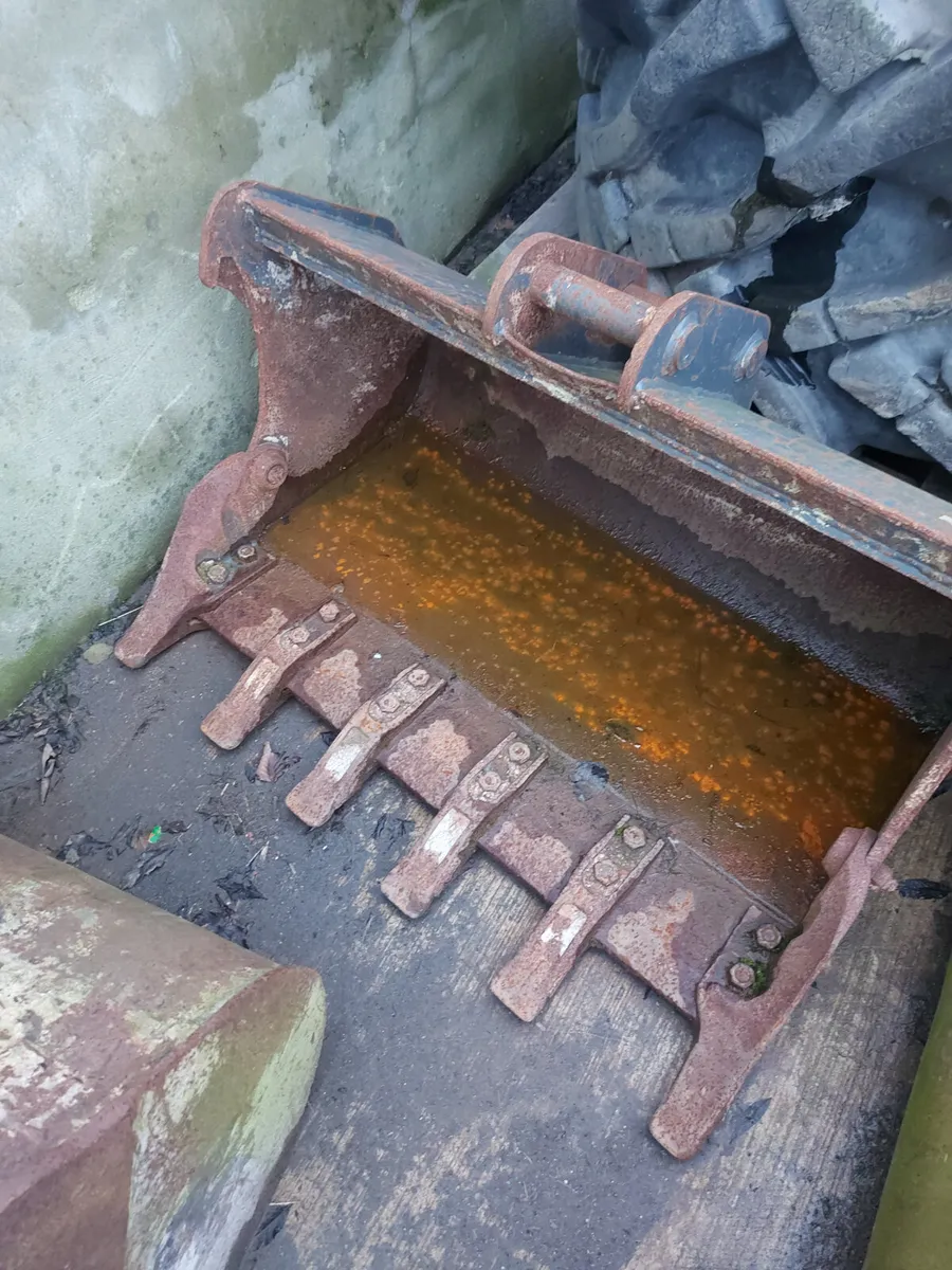 Mini digger - Image 3