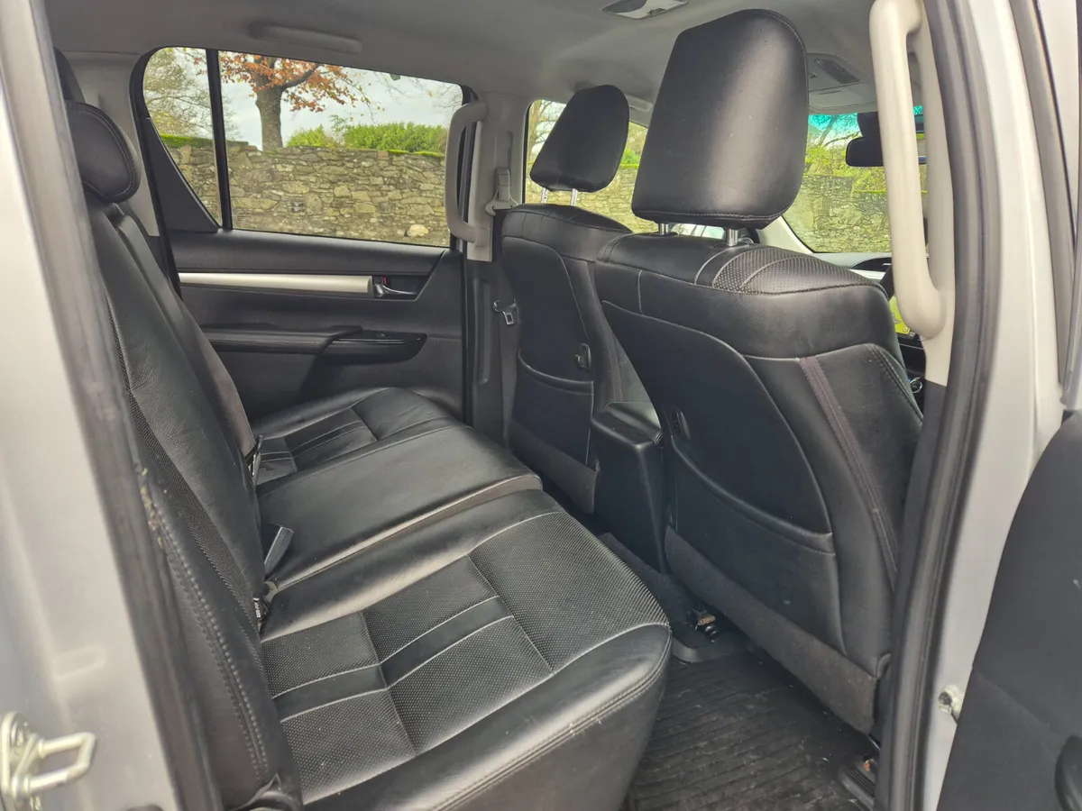Toyota Hilux 2017 - Image 4