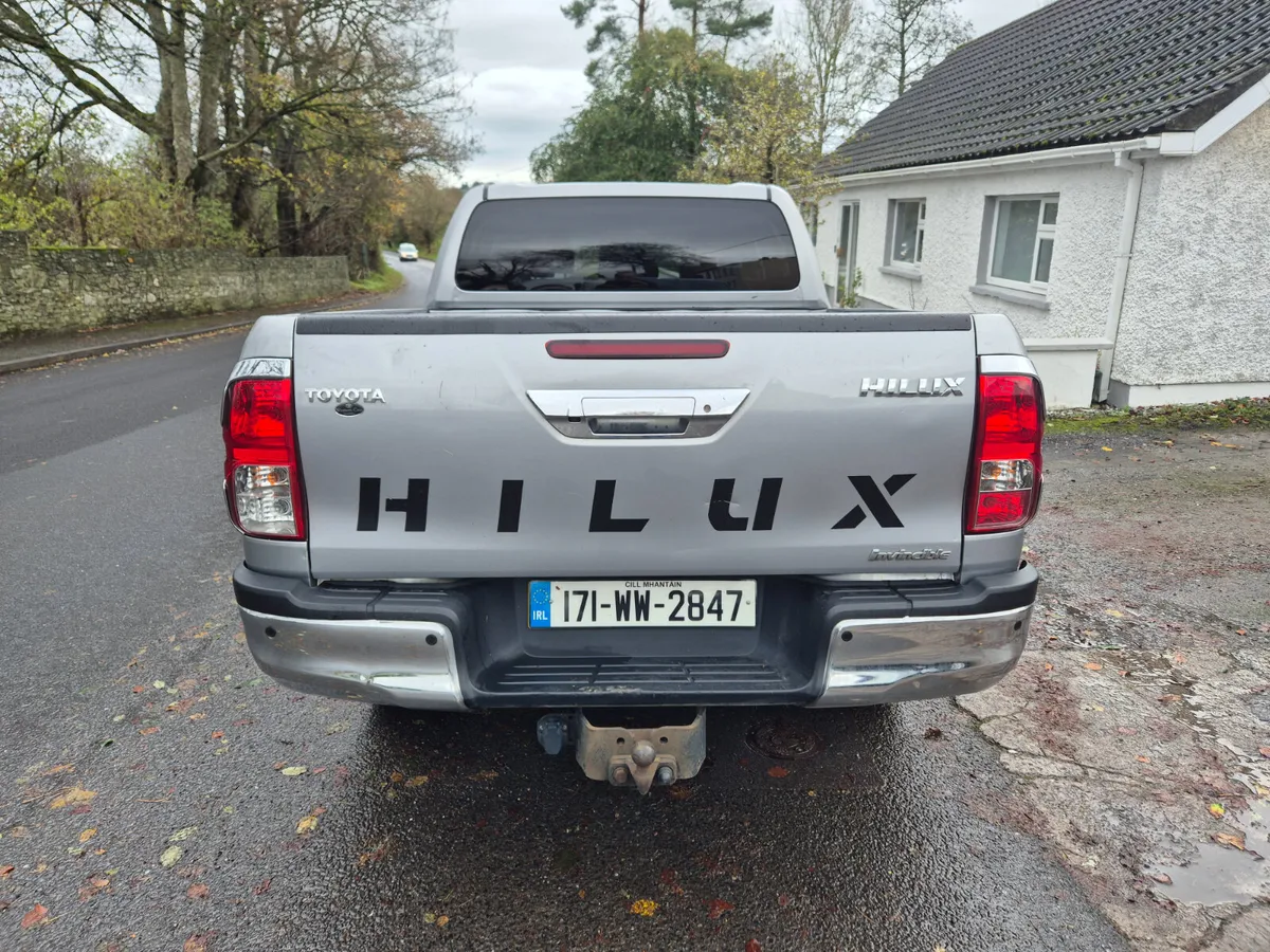 Toyota Hilux 2017 - Image 3