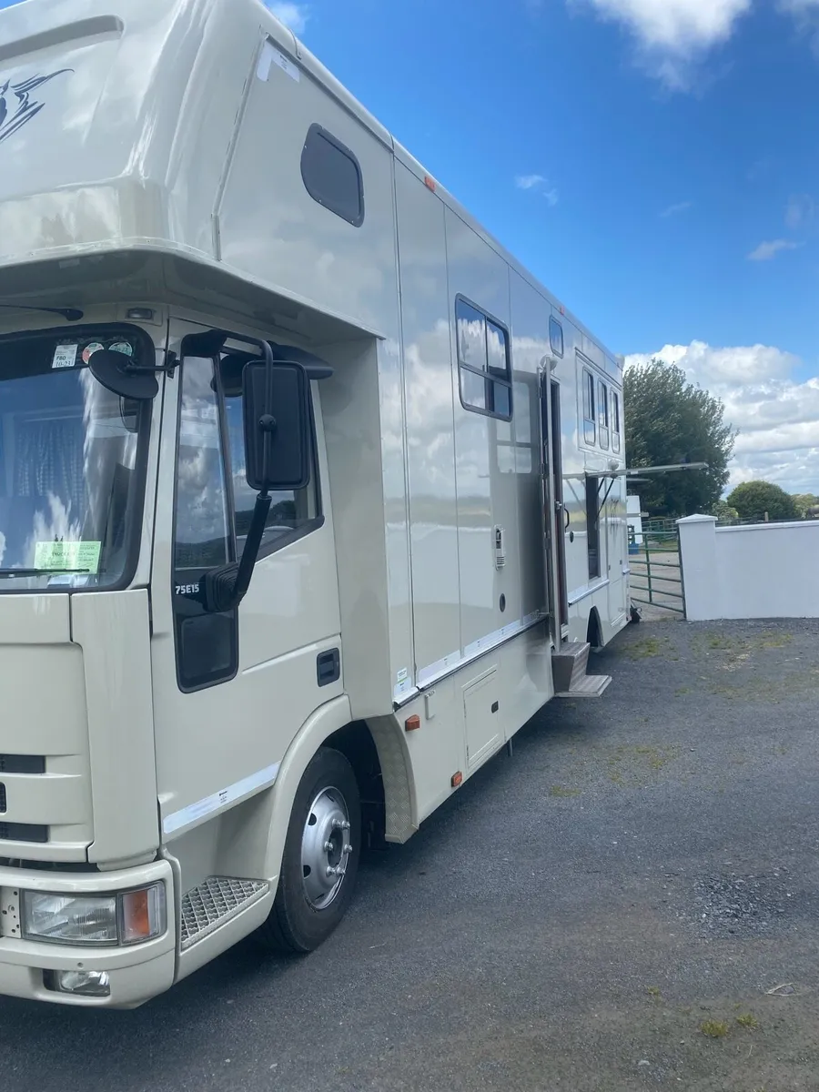 Horse Lorry - Image 2