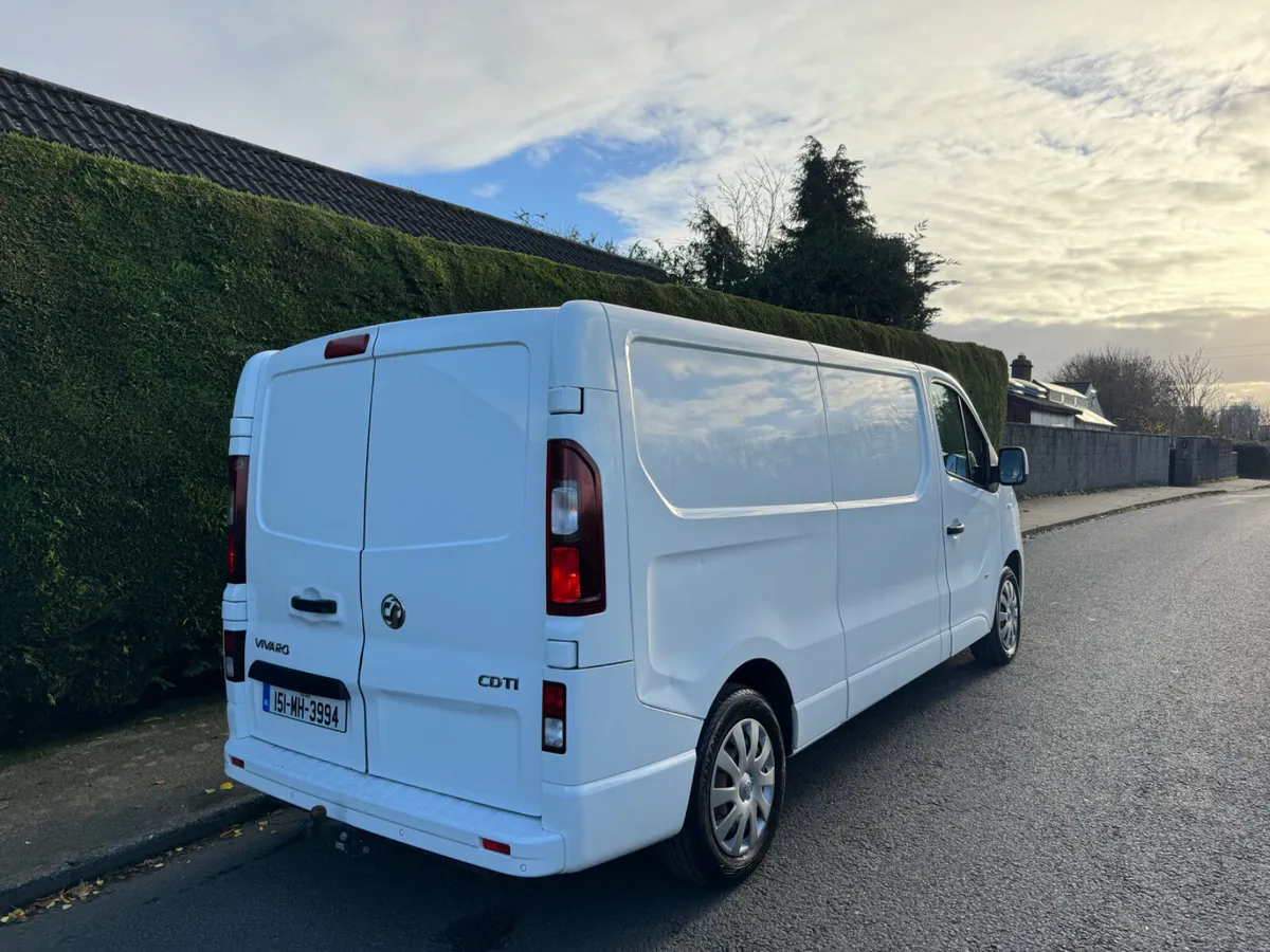 Vauxhall Vivaro sport (Aircon ) - Image 3