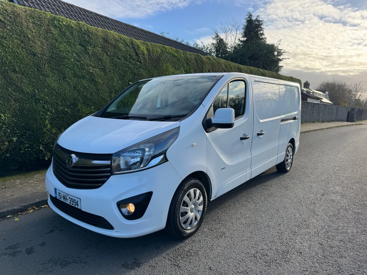Vauxhall Vivaro sport (Aircon ) - Image 4