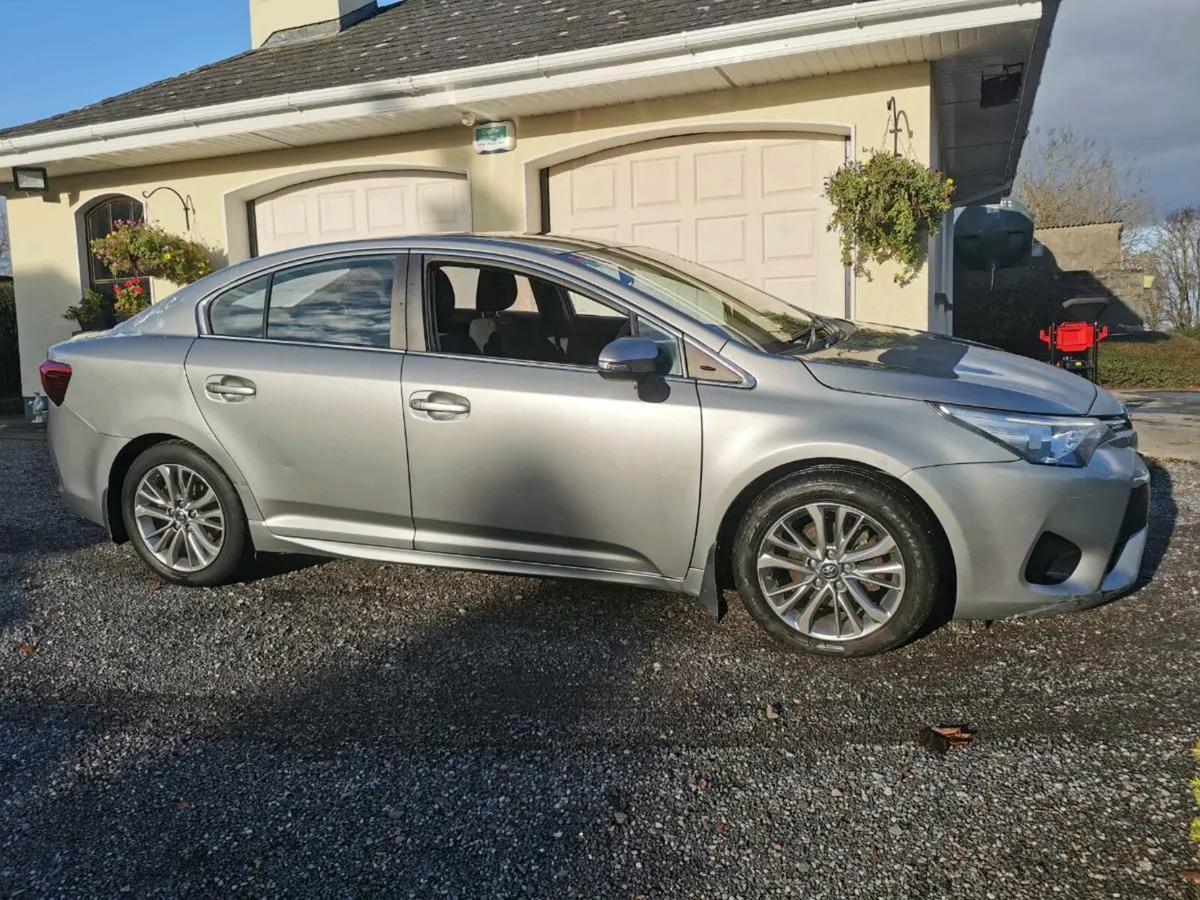 161 Toyota Avensis Diesel - Image 2