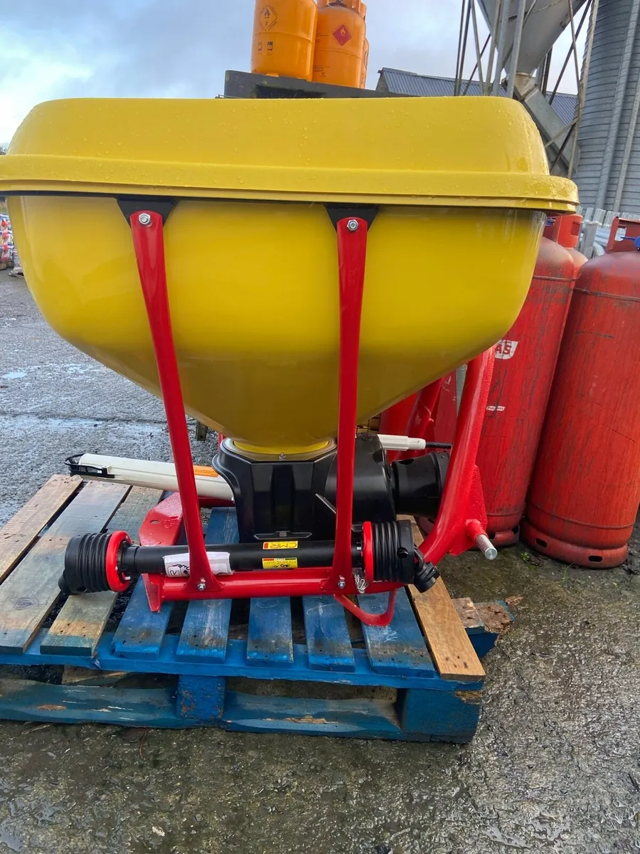 New Cosmo 600kg sowers and Agrional 1.2 ton - Image 2