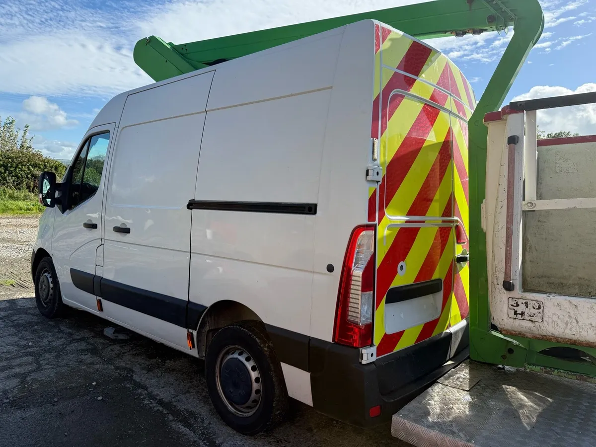 Opel Van Mounted  Hoist - Image 1