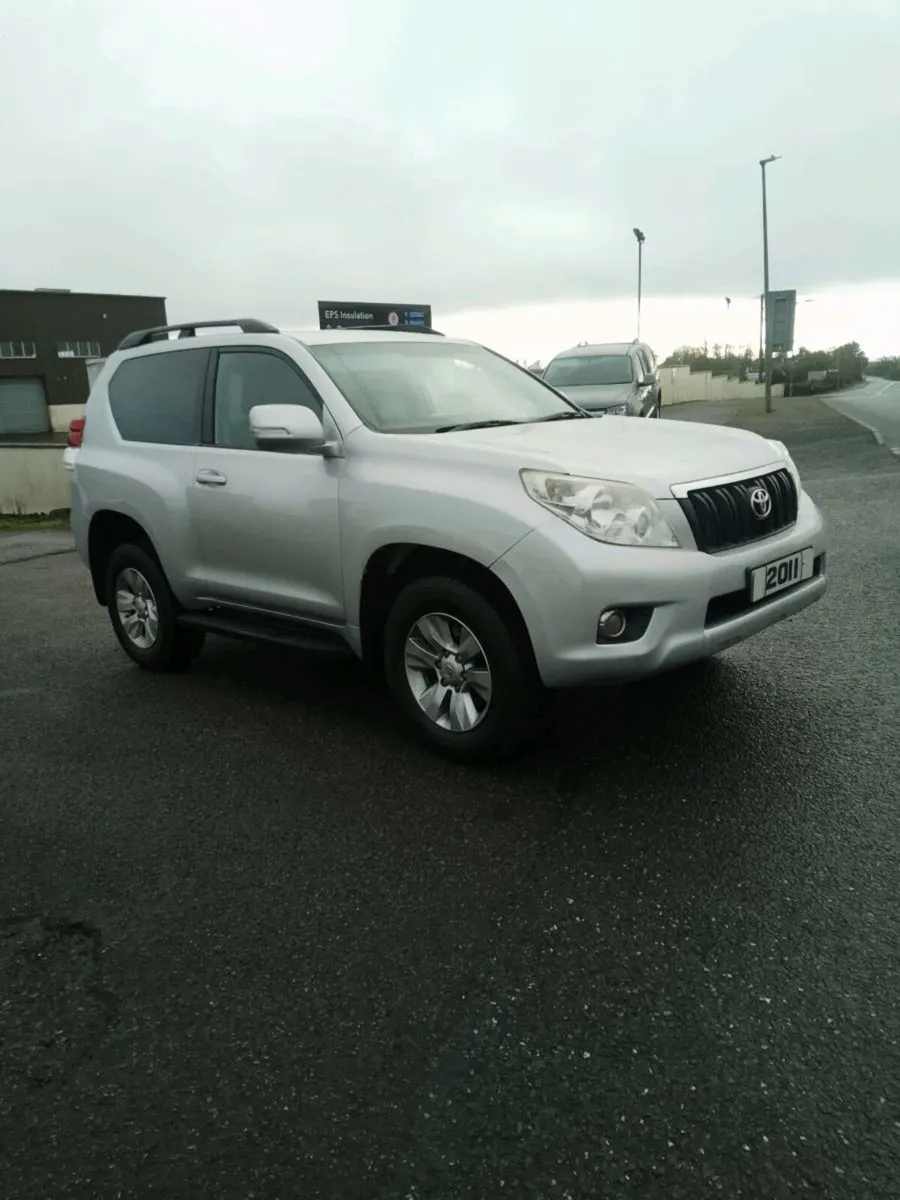 Toyota landcruiser swb 2011 - Image 1