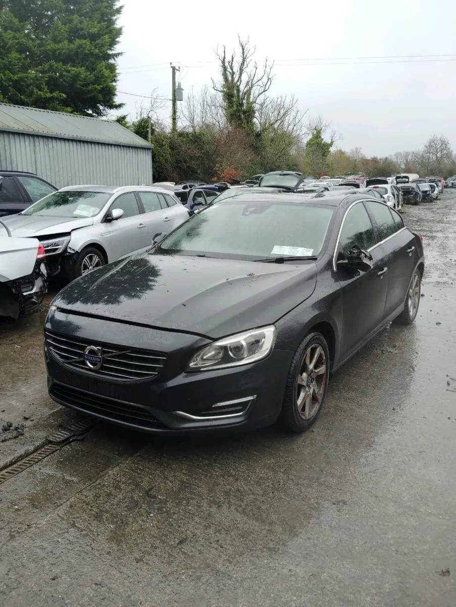 Breaking Volvo S60 2014 2.0 diesel - Image 1
