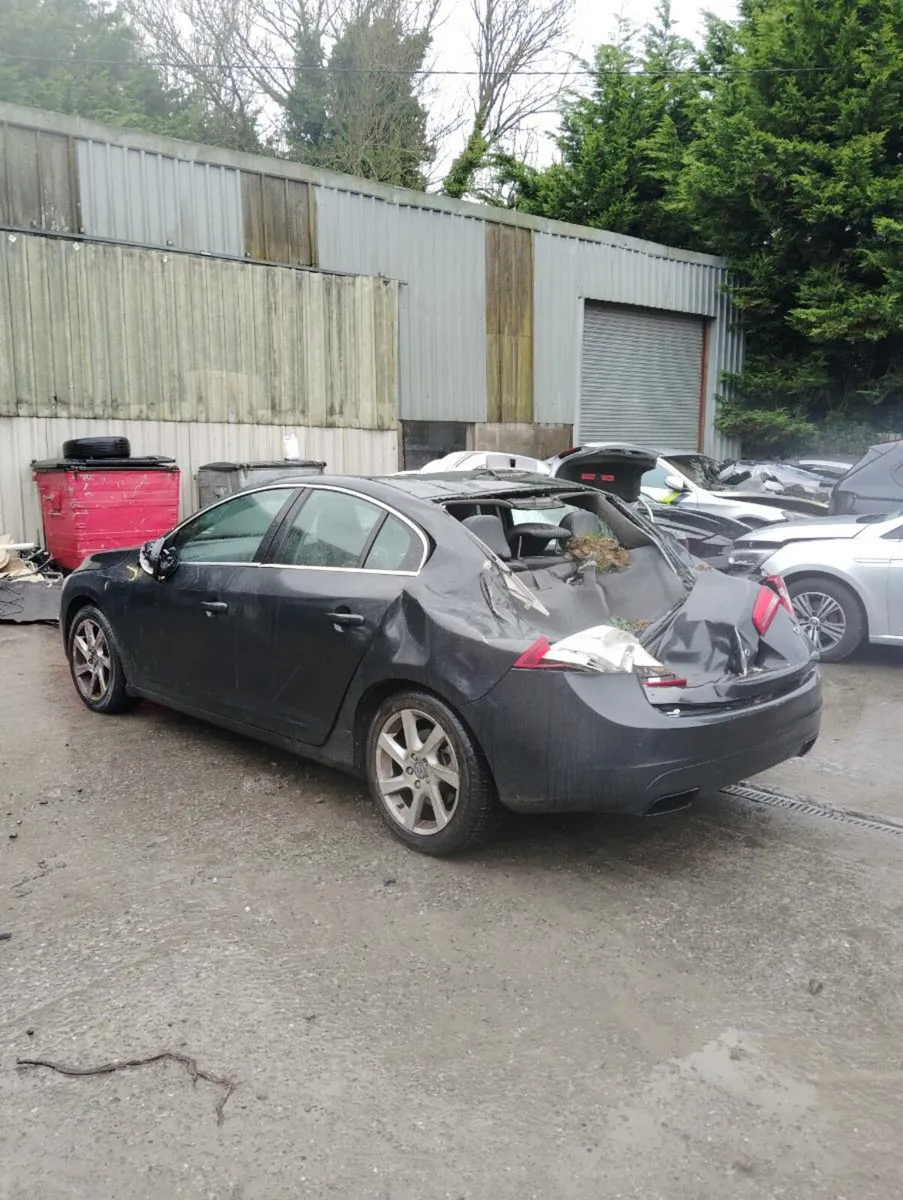 Breaking Volvo S60 2014 2.0 diesel - Image 3