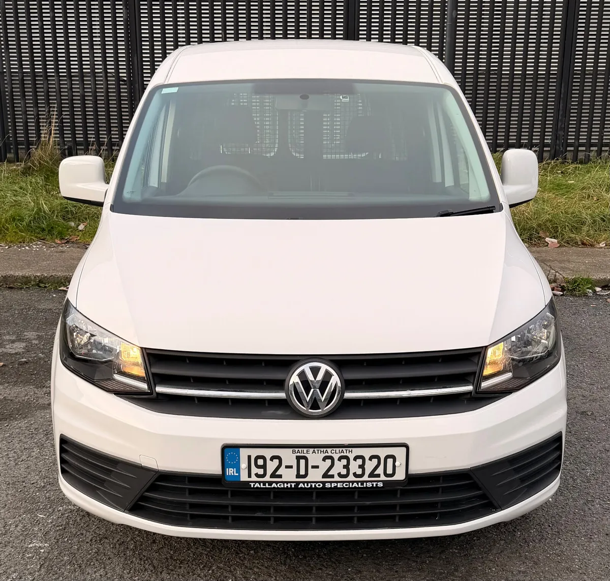 192 Volkswagen Caddy 102Bhp Maxi 2.0 Litre - Image 2