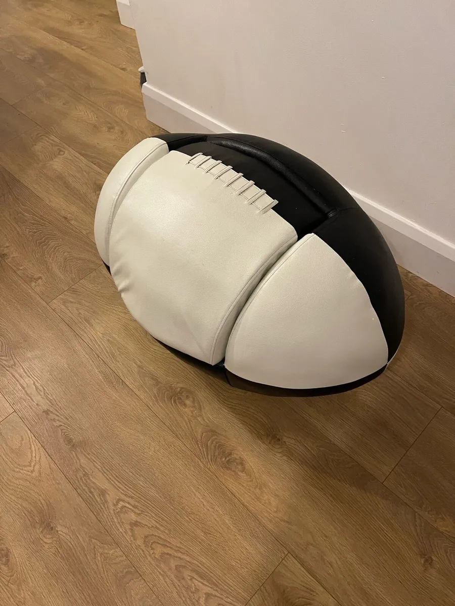 Kids Rugby Chair - Image 1