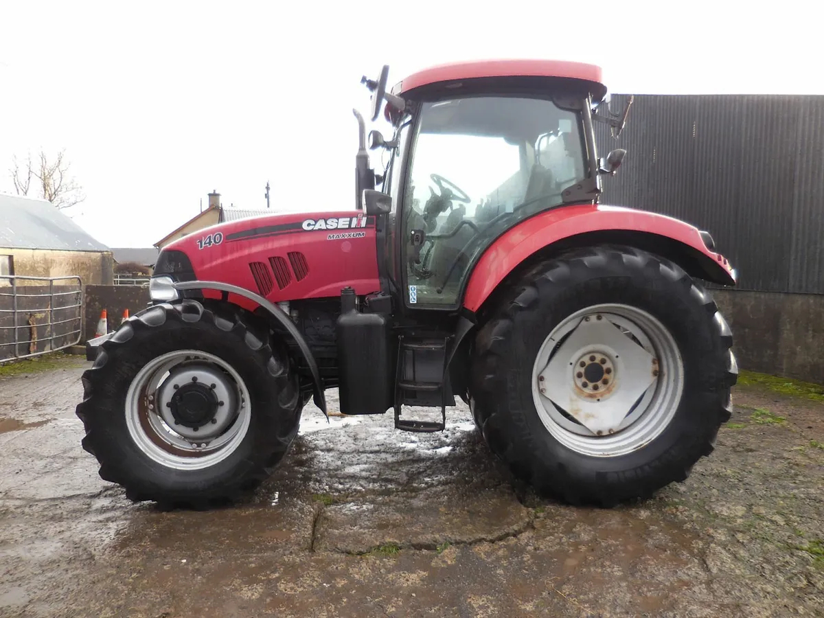 2011 CASEIH 140 MAXXUM - Image 1