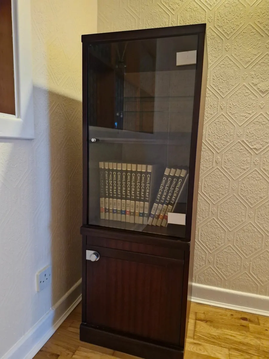 Cabinet - Glass Display - Final price - Image 2