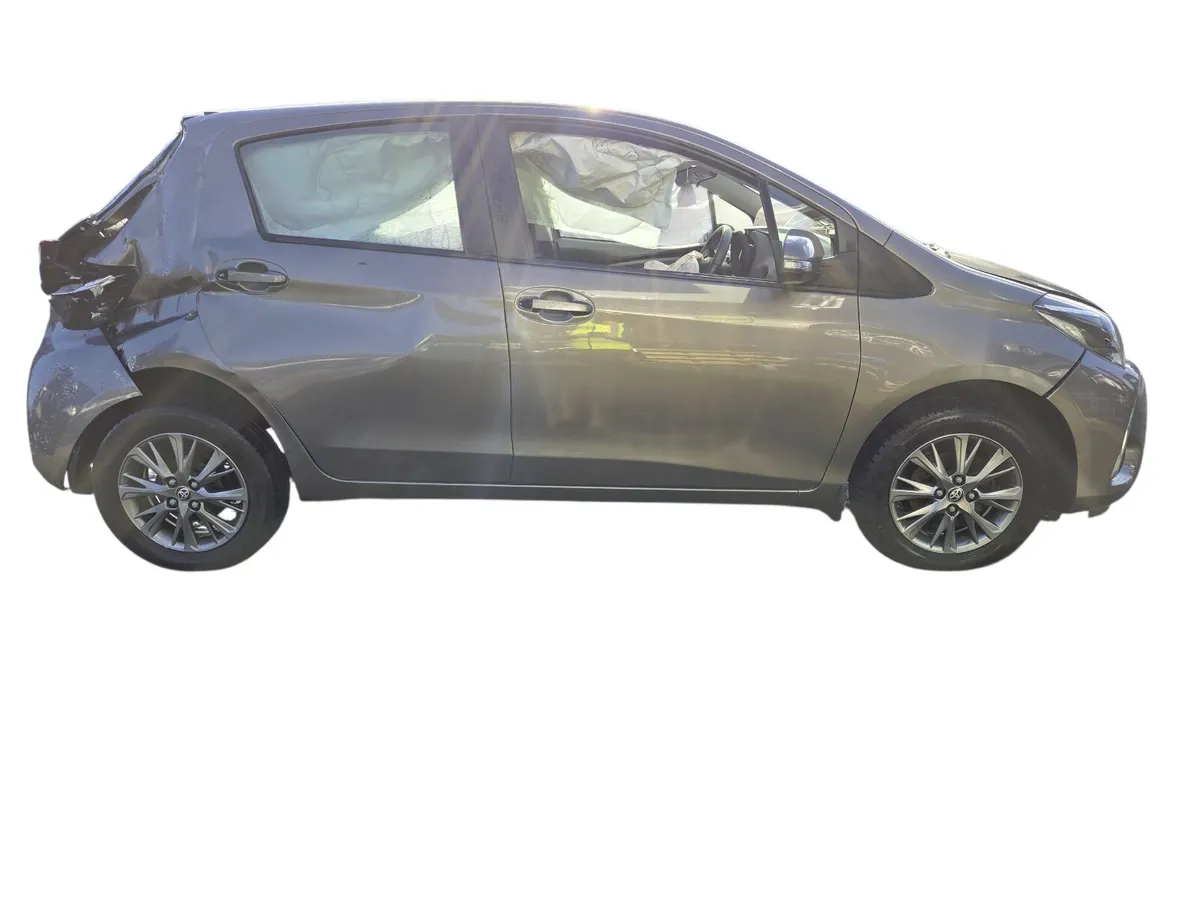 2018 TOYOTA YARIS For Breaking/Dismantling - Image 2