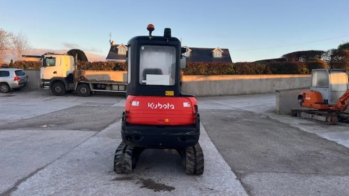 2014 Kubota KX71-3 - Image 2