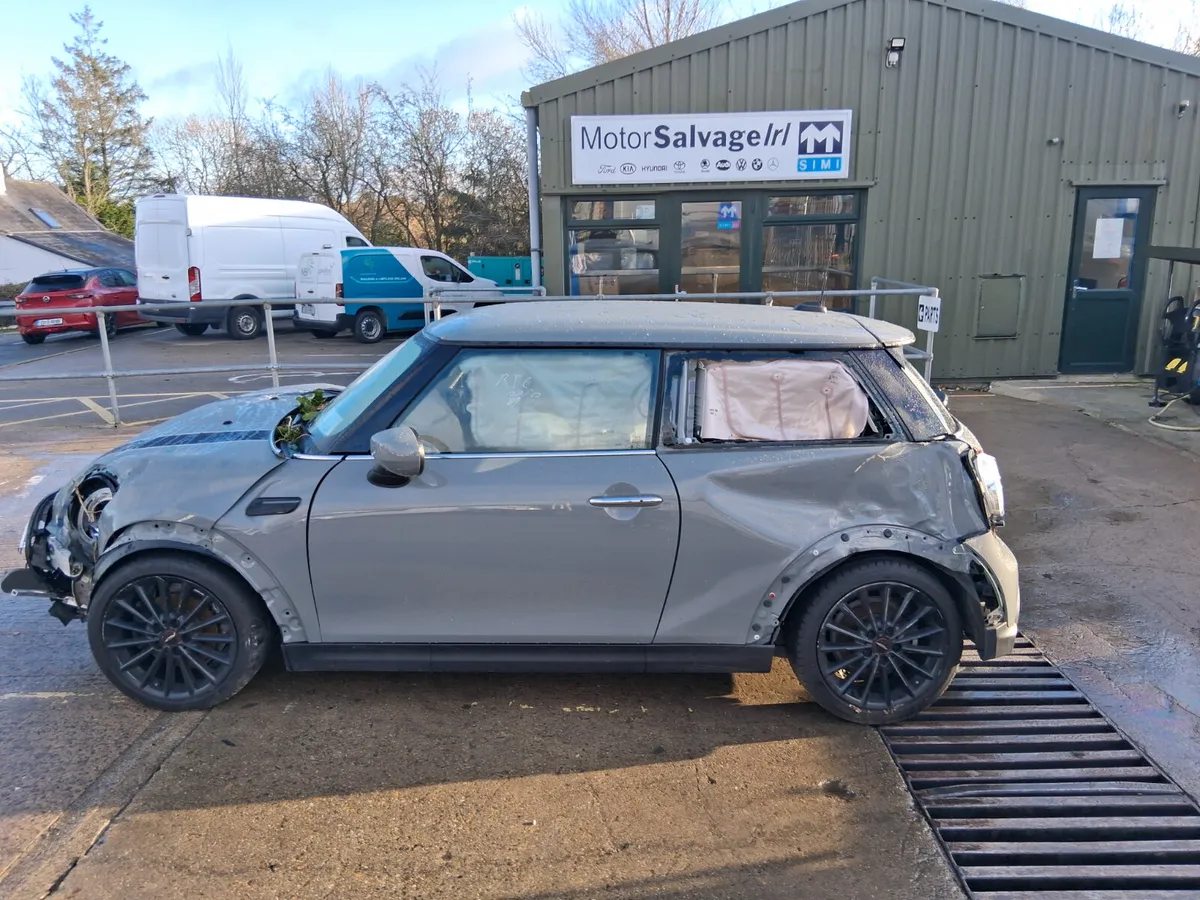2022 MINI HATCH 1.5L Petrol (for parts only) - Image 2