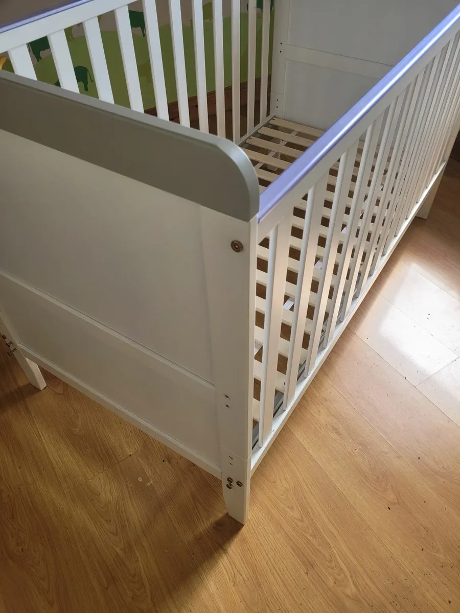 2 in 1 Cot and changing table - Image 2