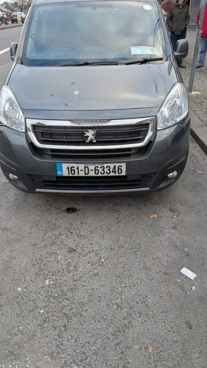 Taxi for rent - Image 2