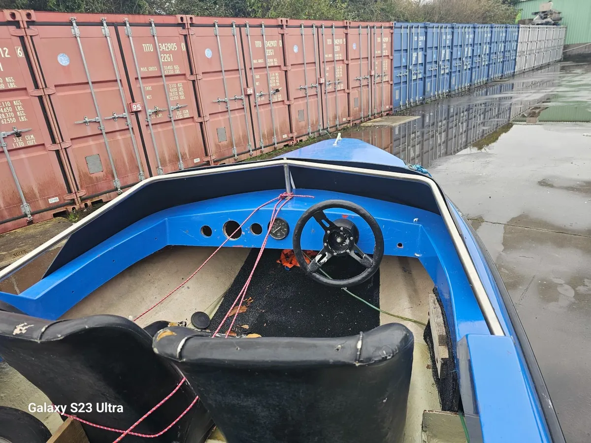 Speed boat - Image 4