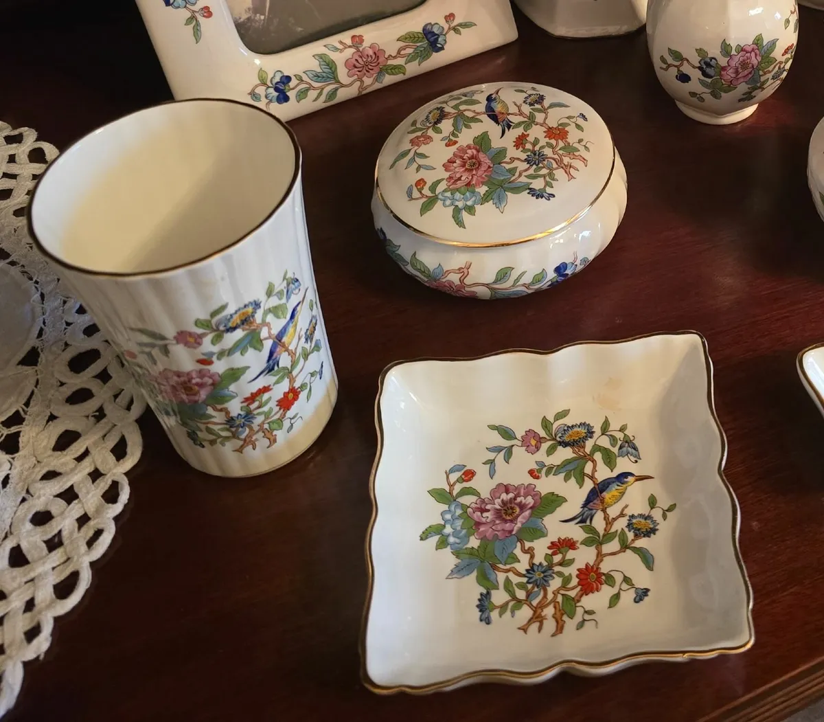 REDUCED - AYNSLEY CHINA PEMBROKE PATTERN SET - Image 2