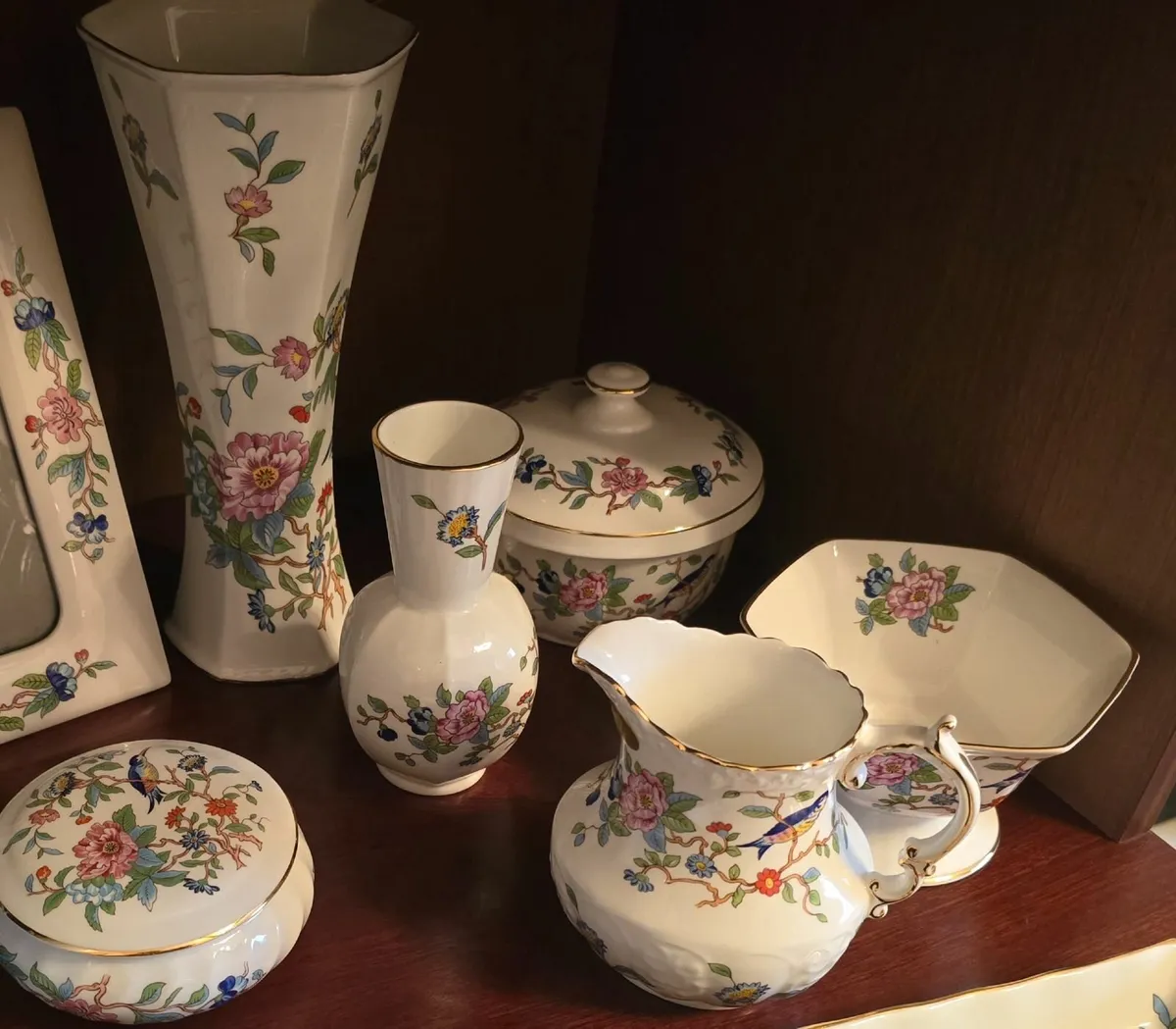 REDUCED - AYNSLEY CHINA PEMBROKE PATTERN SET - Image 4