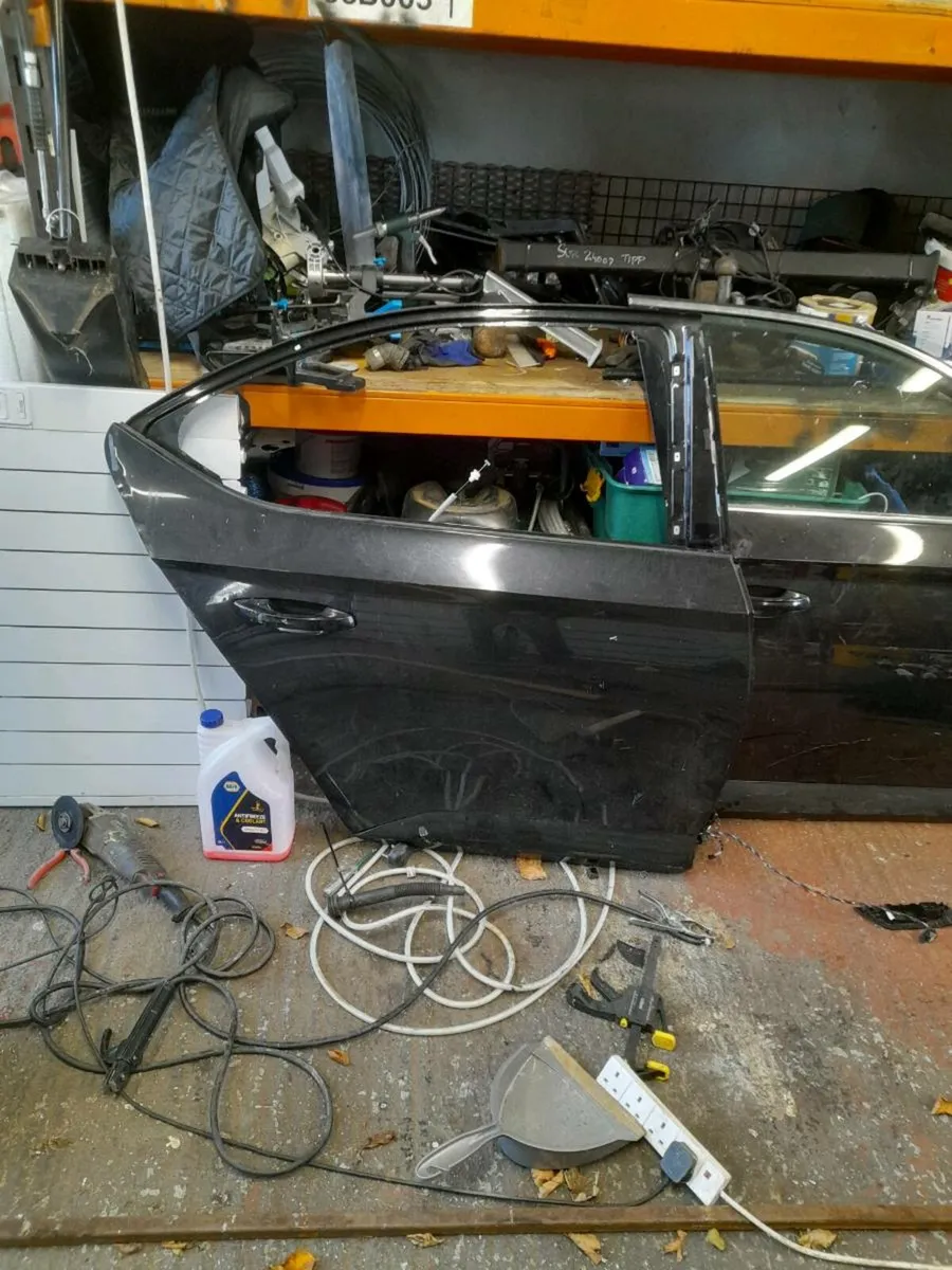 Skoda superb doors - Image 2