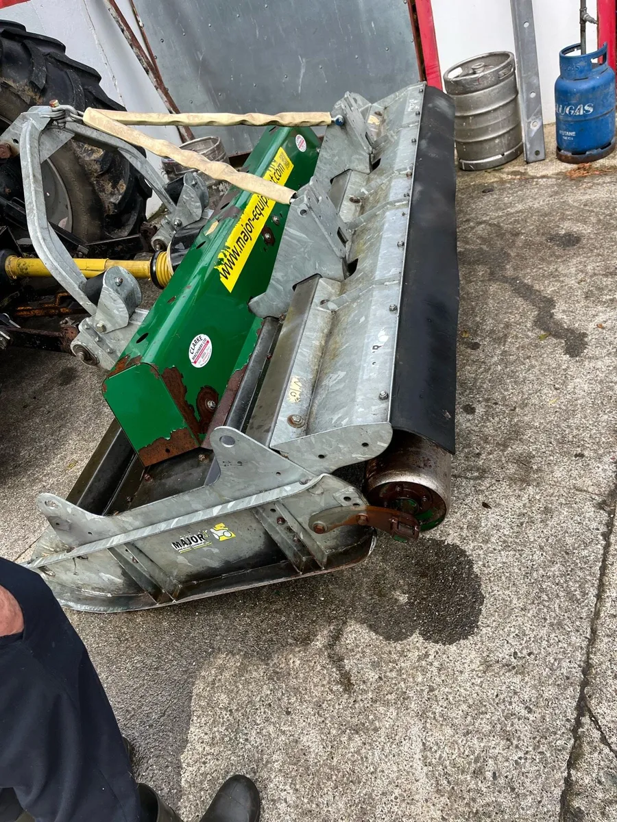 Major cyclone topper - Image 3