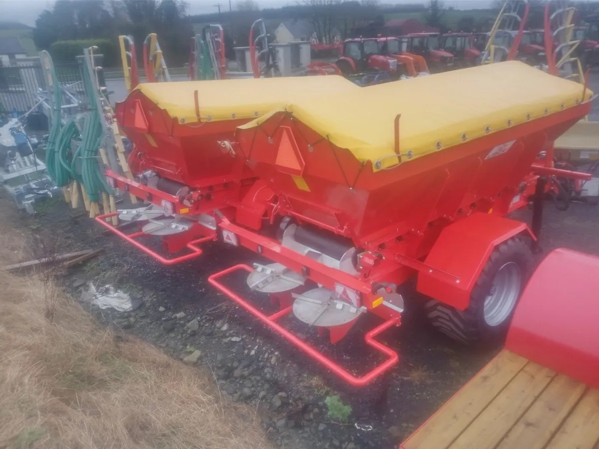 Lime spreader - Image 1