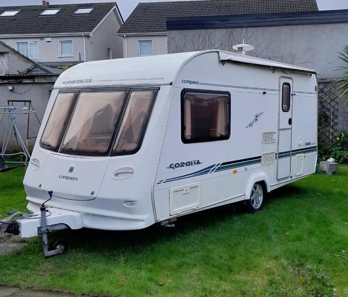 2006 Compass Corona 482 - Image 1