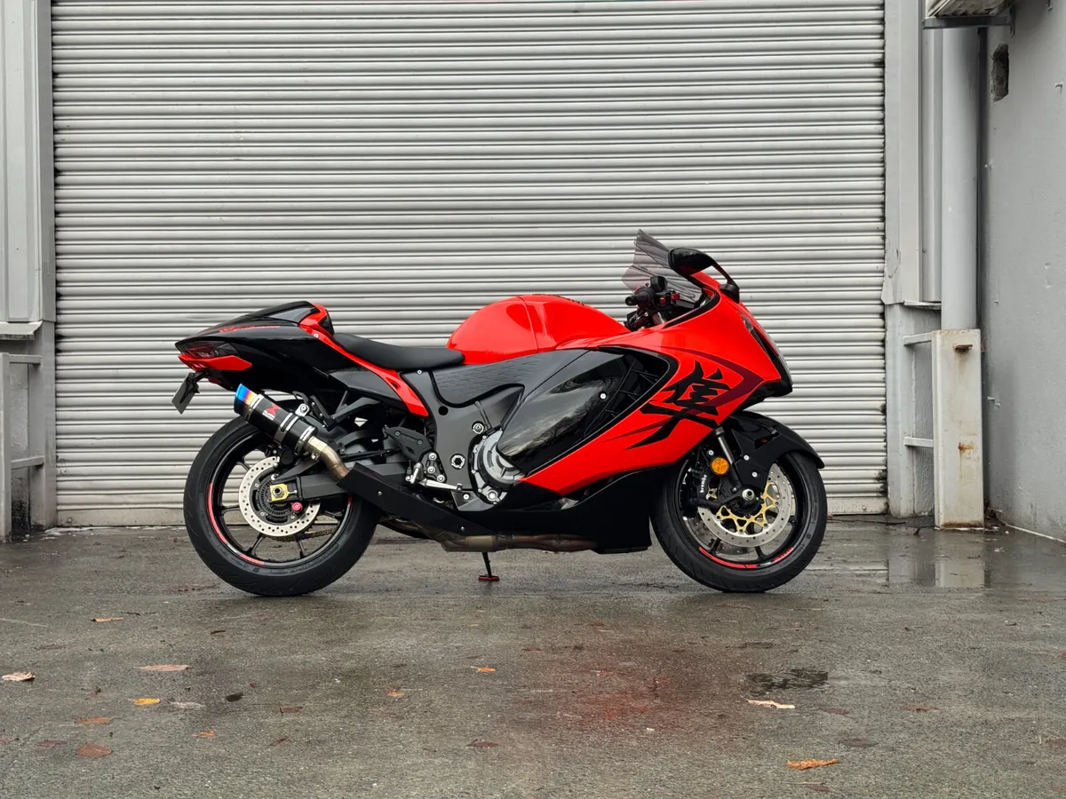 Suzuki Hayabusa 25th Anniversary 2024 - Image 2