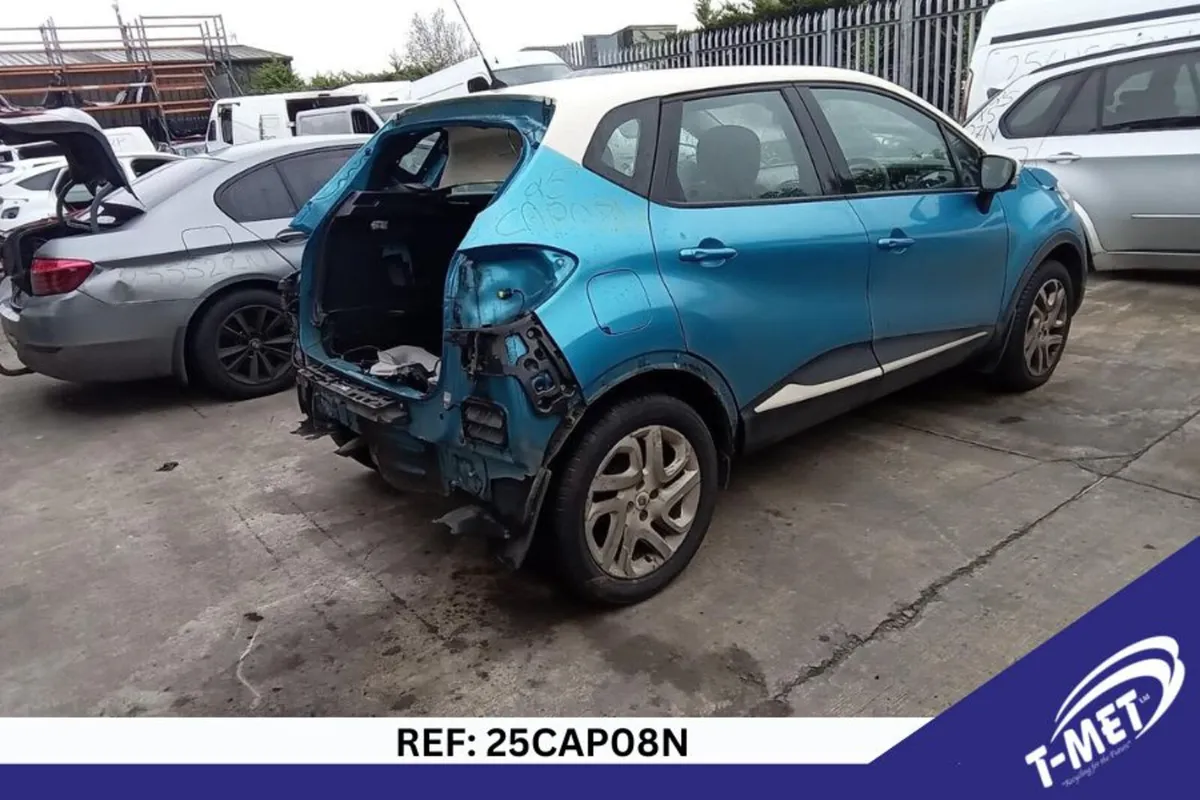 2013 RENAULT CAPTUR BREAKING FOR PARTS - Image 4