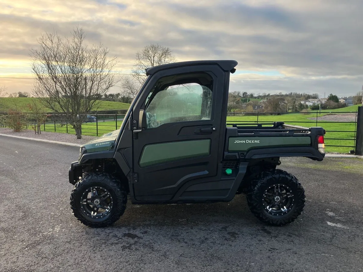 2021 John Deere Gator - Image 3