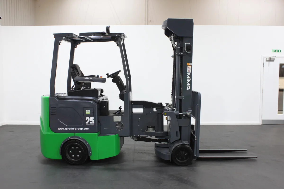 MiMA MJ25 2.5T Articulated Forklift | 4-Stage Mast - Image 3