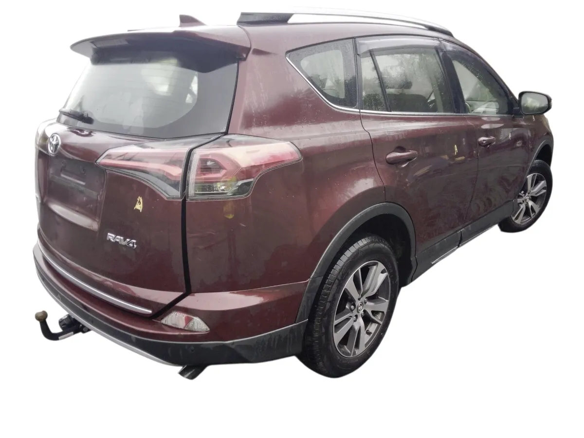 2017 TOYOTA RAV4  For Breaking/Dismantling - Image 2