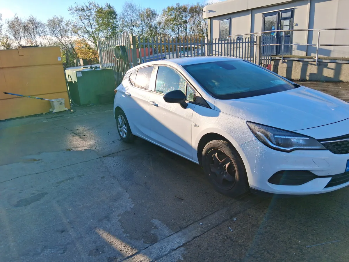 2022 OPEL ASTRA 1.5L Diesel (for parts only) - Image 4