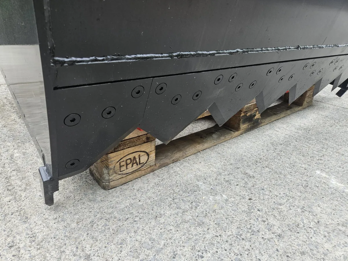 Rhino 5ft shear grab - Image 3