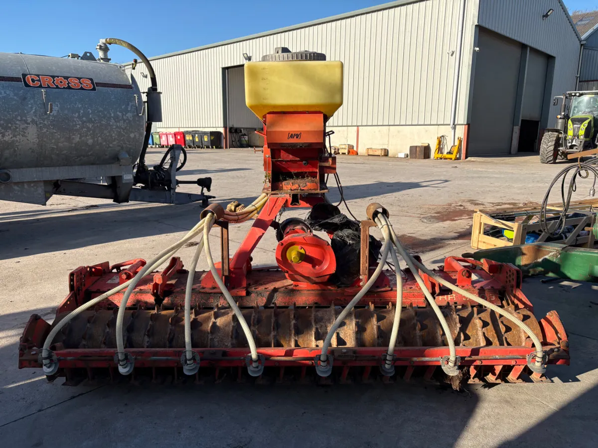 Kuhn HR3003 - Image 3